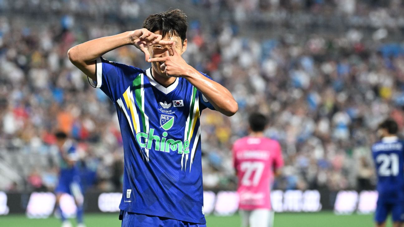 孙兴慜梅开二度 MLS全明星4比3险胜墨西哥联赛